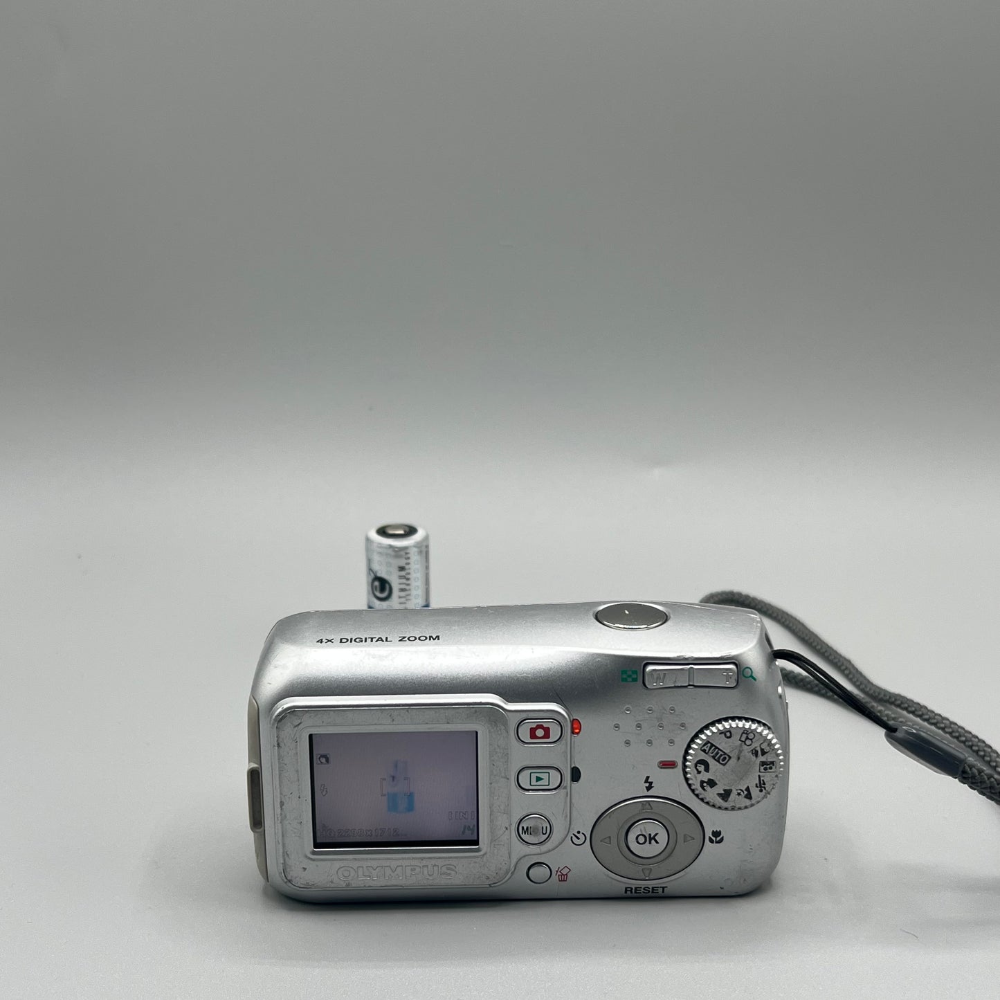 Olympus Camedia D-425 Silver Digital Camera
