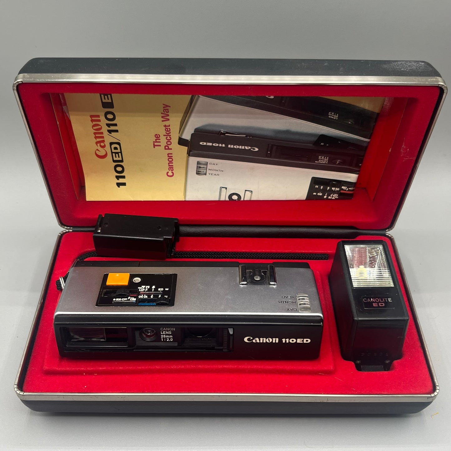 Canon 110 ED Vintage 70s Black Pocket Film Camera
