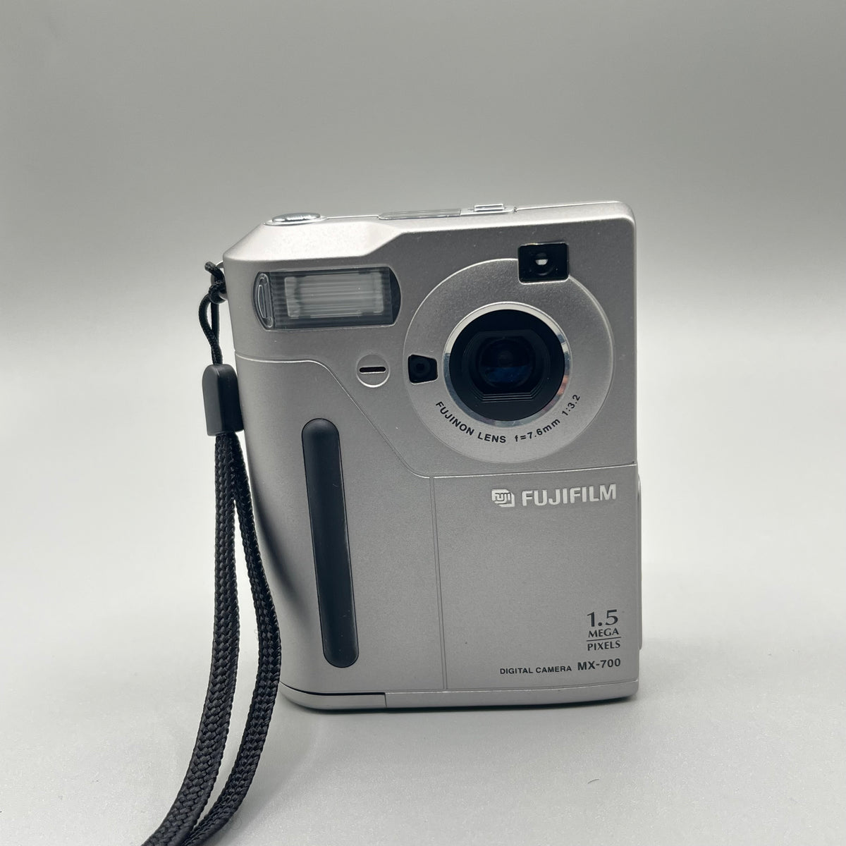 FujiFilm MX-700 Silver Y2K Digital Camera