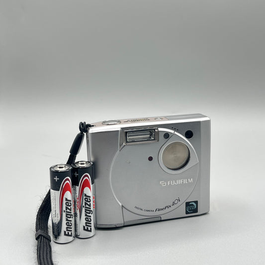 FujiFilm FinePix 40i Compact Silver Digital Camera
