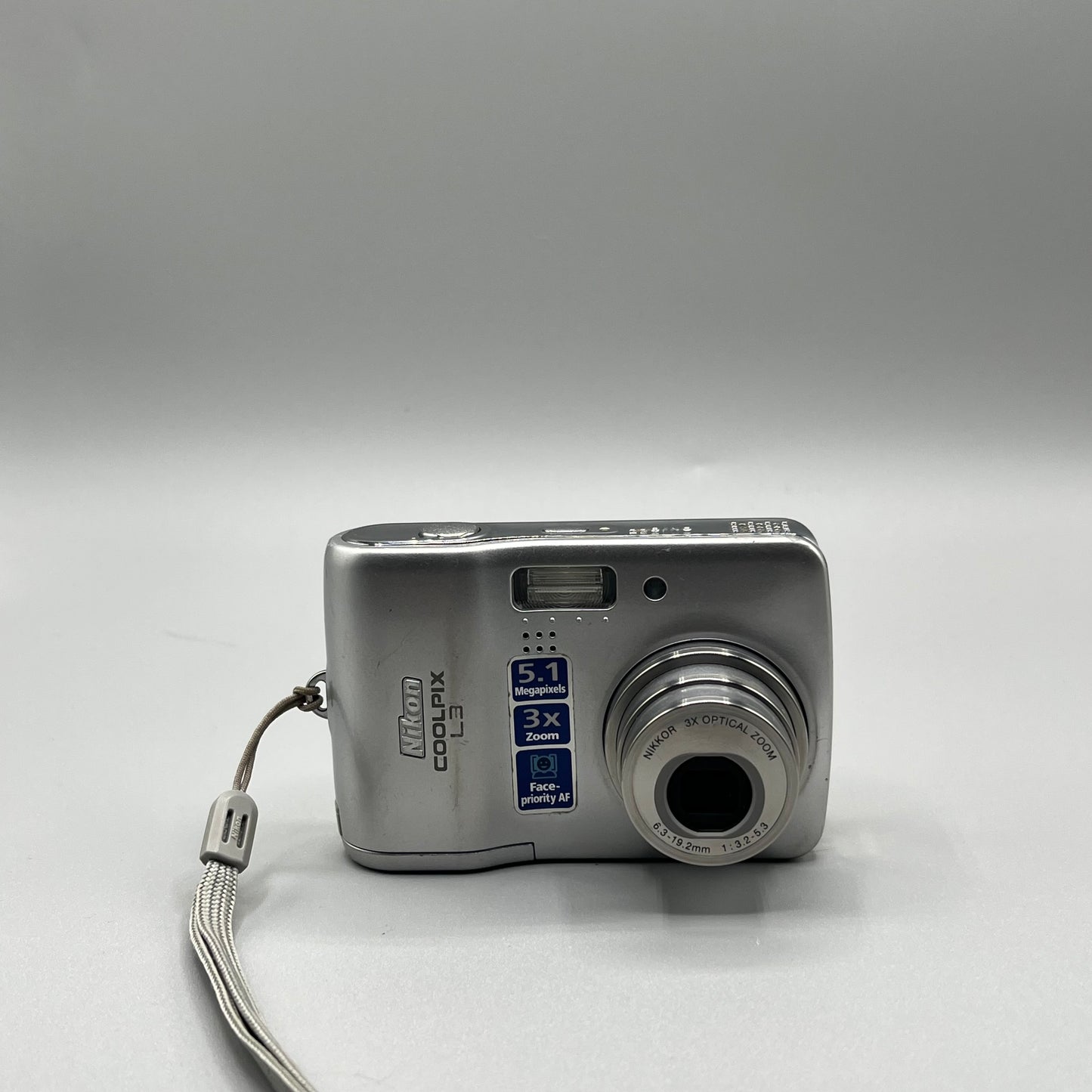 Nikon CoolPix L3 Silver Digital Camera
