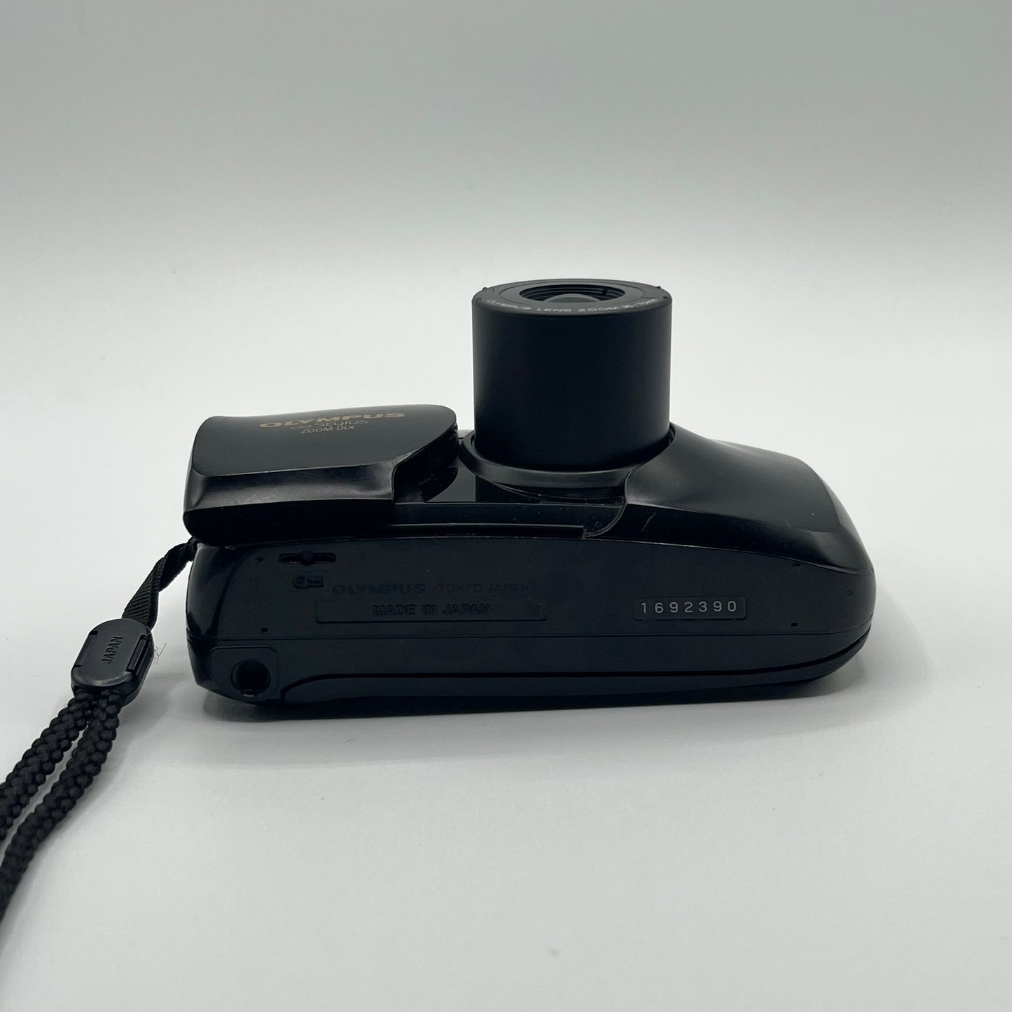 Olympus Infinity Stylus Zoom DLX 35mm Point and Shoot Black Film Camera