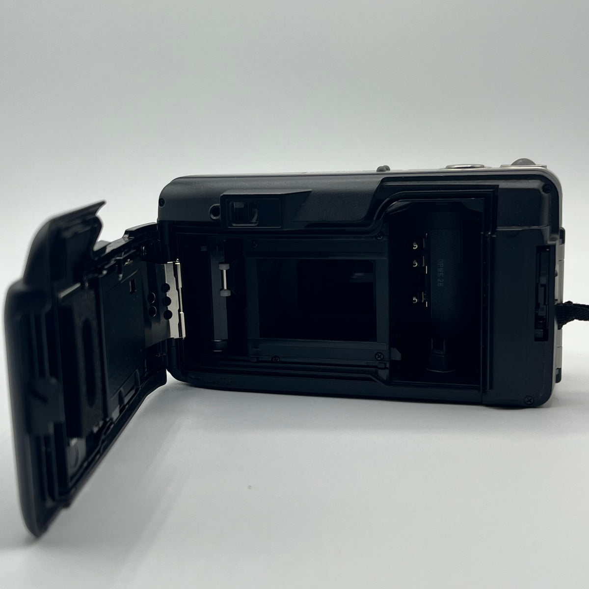 Olympus Infinity Zoom 80 Silver Film Camera
