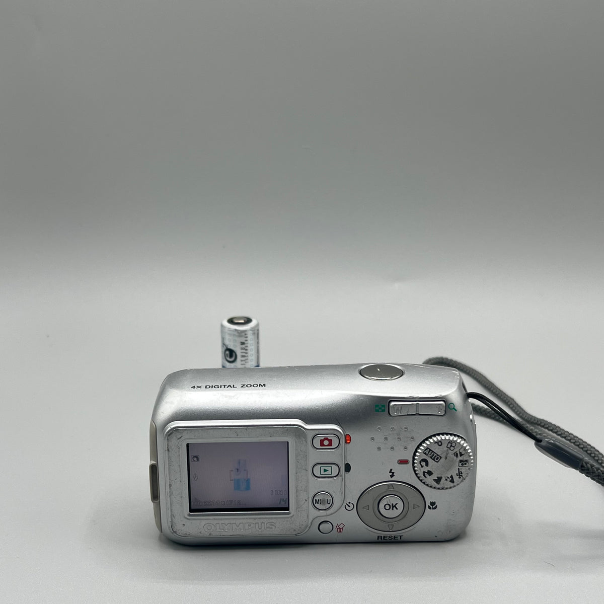 Olympus Camedia D-425 Silver Digital Camera