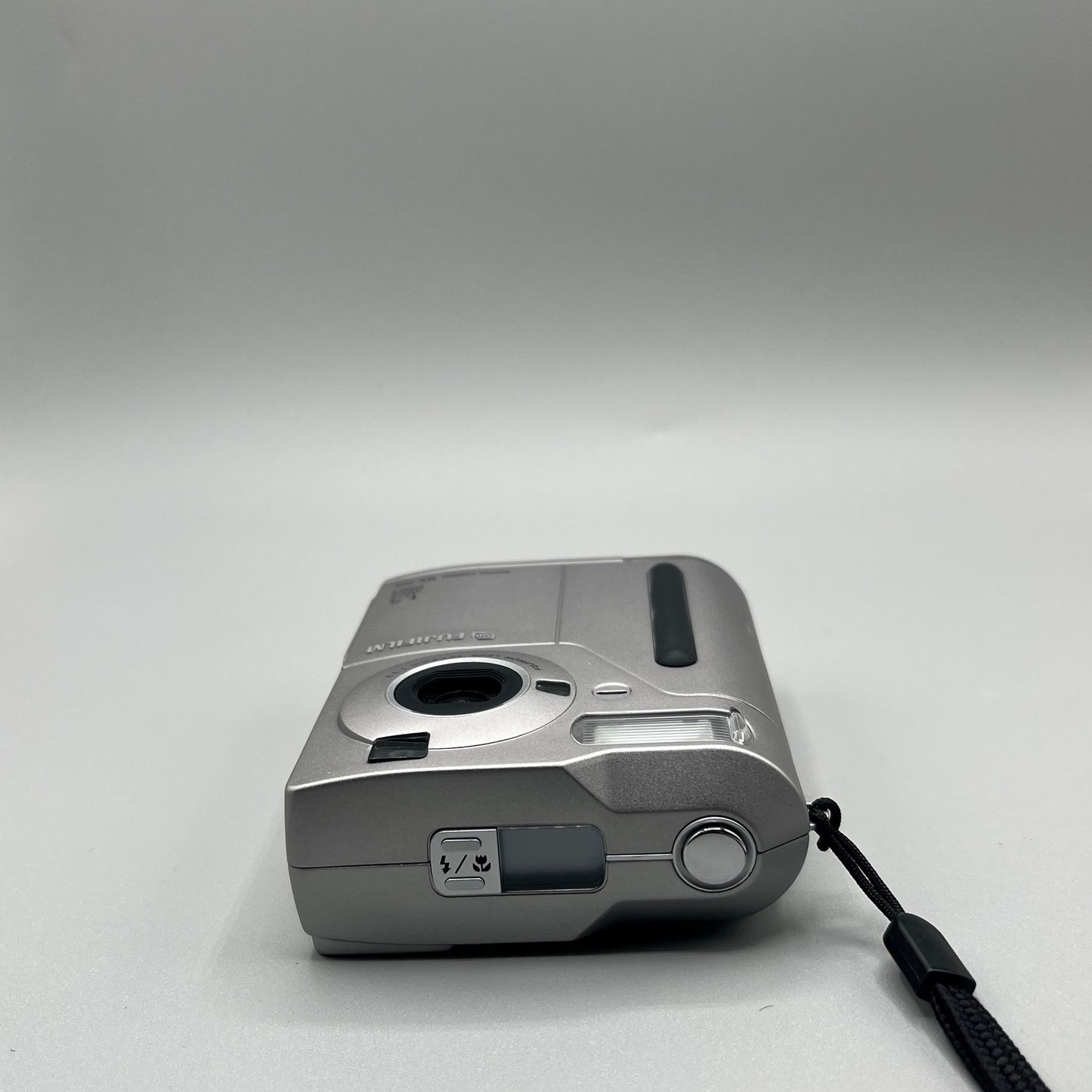 FujiFilm MX-700 Silver Y2K Digital Camera